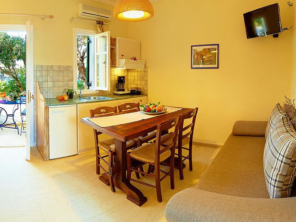 Alkyon Apartments & Villas Hotel Лигия Номер фото