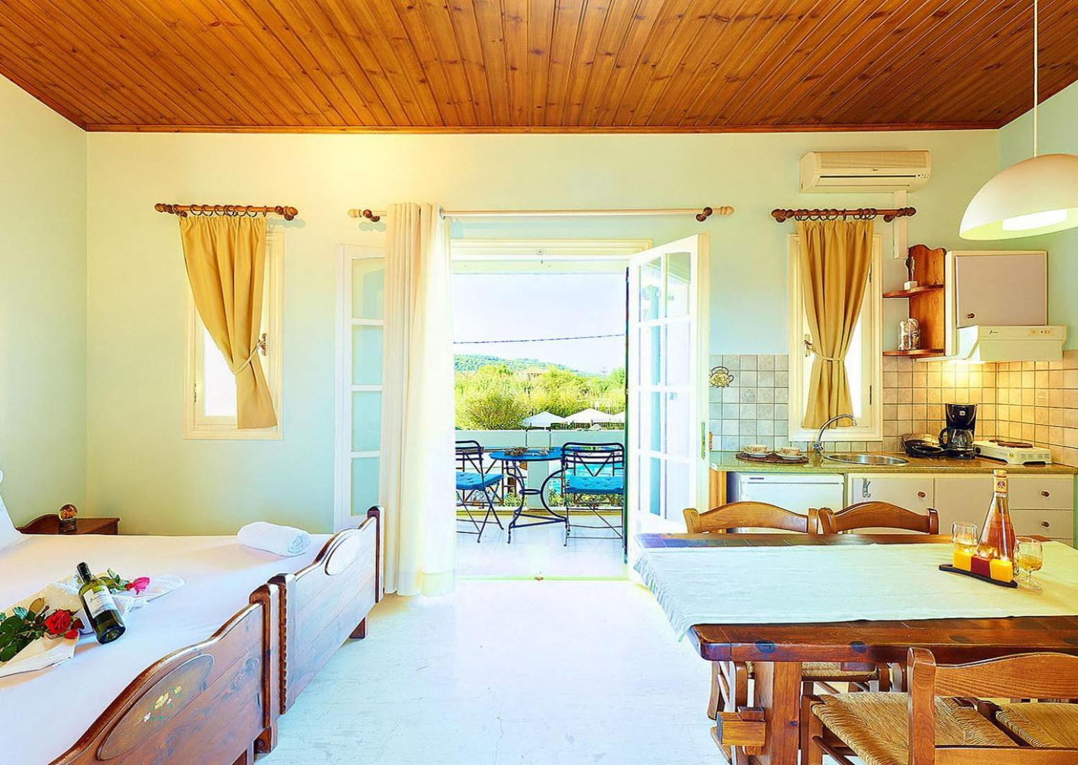 Alkyon Apartments & Villas Hotel Лигия Номер фото